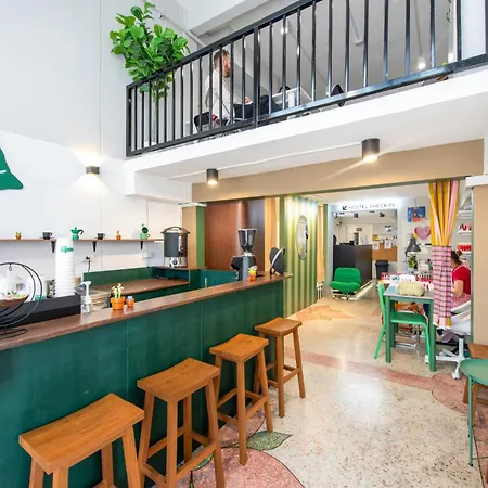 Piccolo Sukhumvit Hostel- Self Check-In After 6 Pm