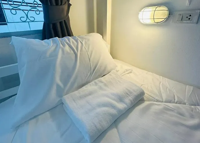 旅馆 Piccolo Sukhumvit Hostel- Self Check-in After 6 Pm *