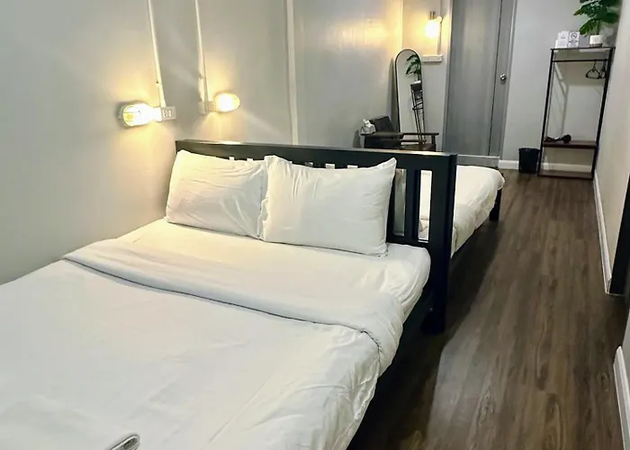 旅馆 Piccolo Sukhumvit Hostel- Self Check-in After 6 Pm *