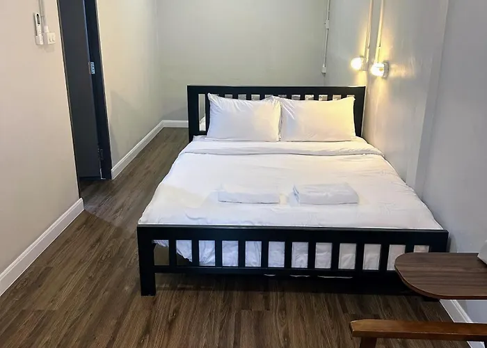 Piccolo Sukhumvit Hostel- Self Check-in After 6 Pm