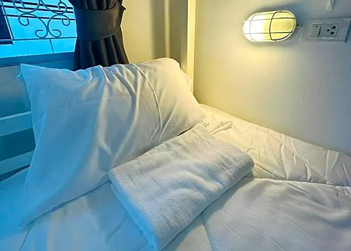 旅馆 Piccolo Sukhumvit Hostel- Self Check-in After 6 Pm